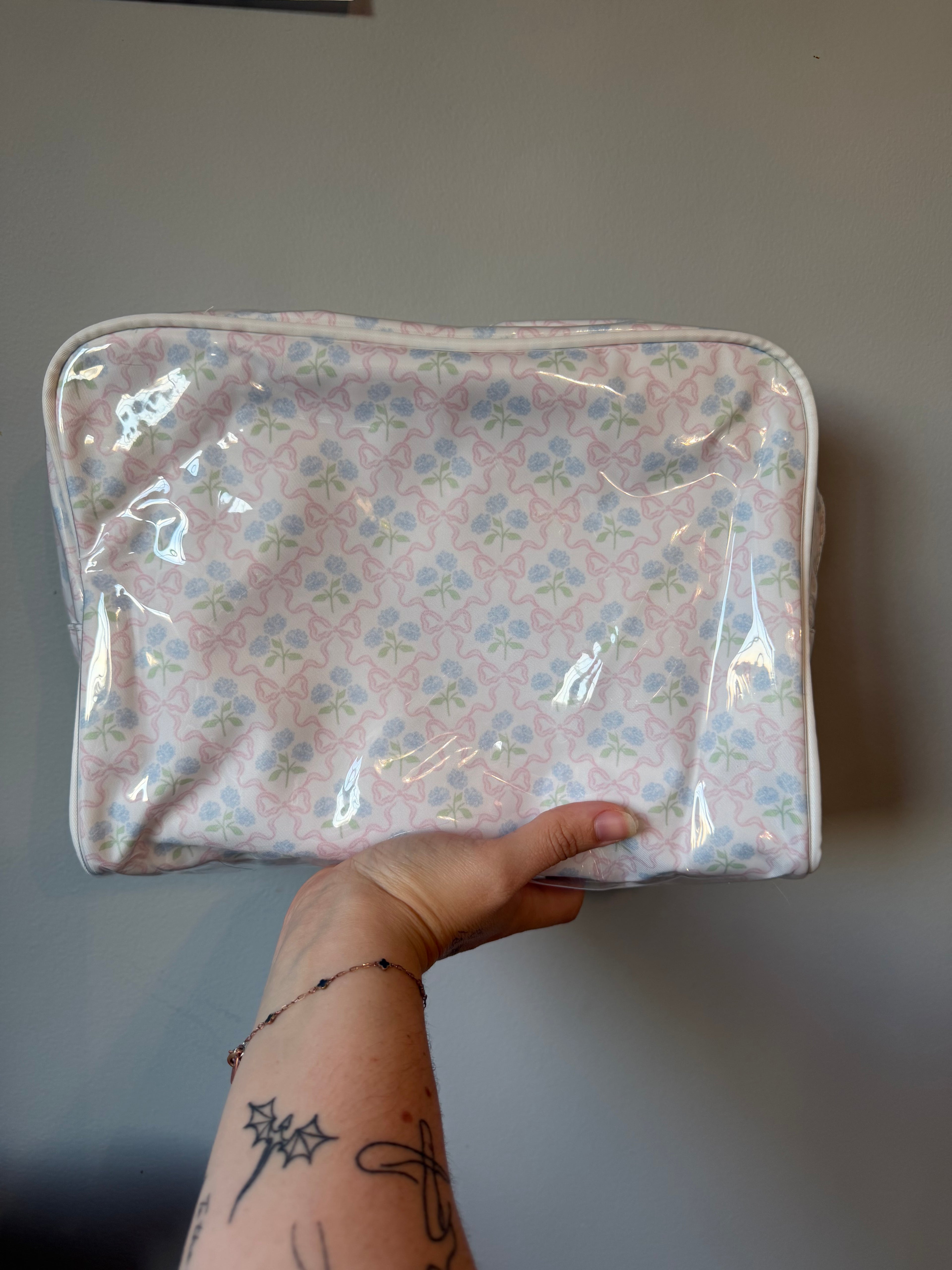 Large Wipeable Zipper Pouches